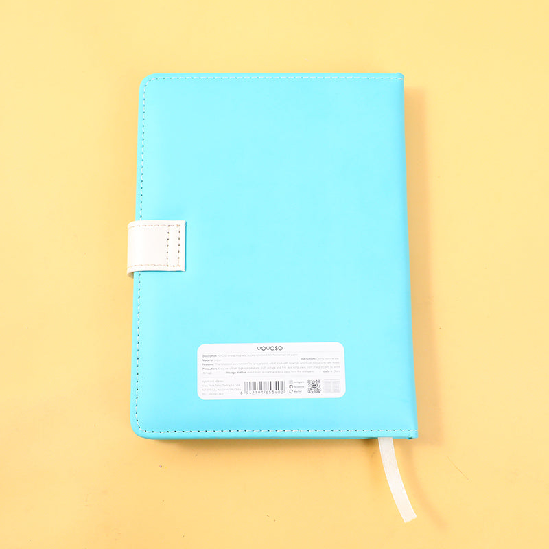 CUADERNO B5 CON CIERRE MAGNETICO - YOYOSO