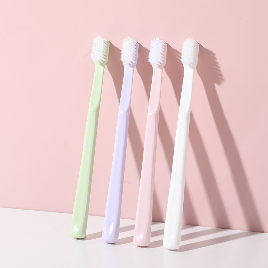 SET DE CEPILLOS DE DIENTES - 4UND