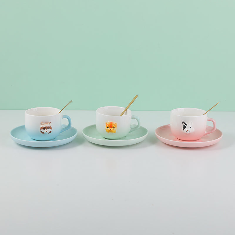 ADORNO SET DE TAZA Y PLATICO DE CARICATURAS