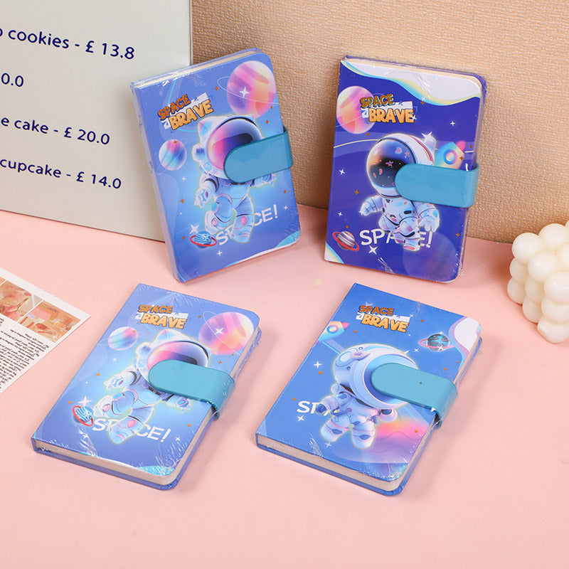 CUADERNO DE ASTRONAUTA  CON CIERRE MAGNETICO