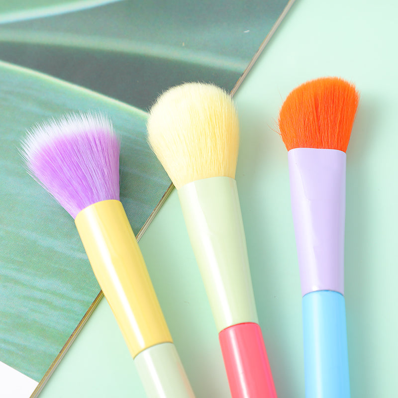 SET DE BROCHAS FACIALES - 3 UND