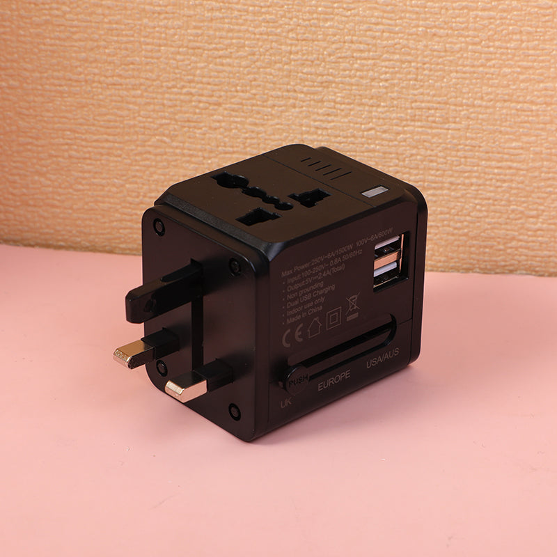 ADAPTADOR  UNIVERSAL CARGA RAPIDA 2.4A