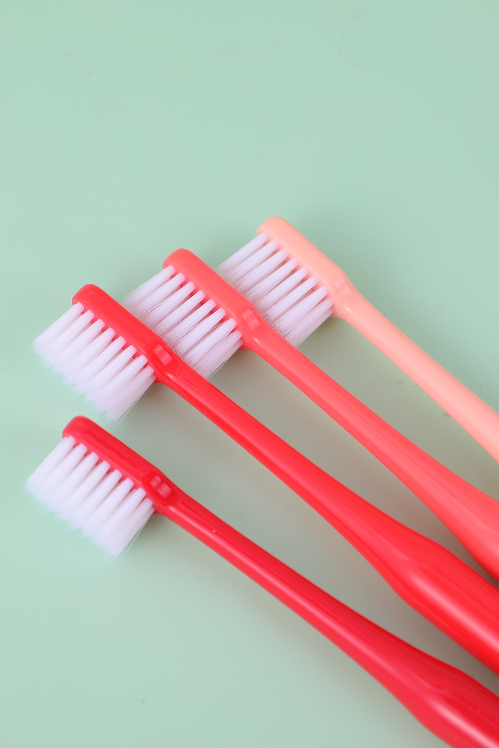 CEPILLO DE DIENTES SUAVES - 4 PCS