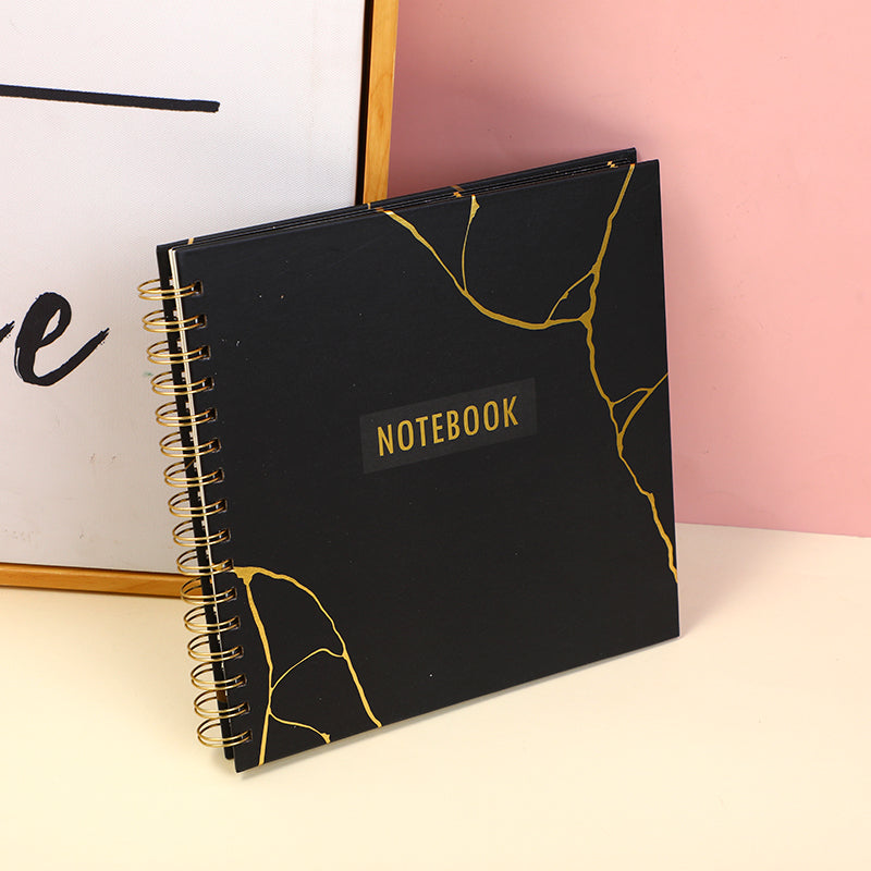CUADERNO B5 - NEGRO & DORADO