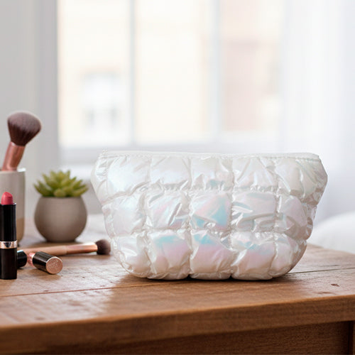 Neceser Mediano Acolchado Iridiscente con Acabado Perlado y Cierre de Cremallera Yoyoso