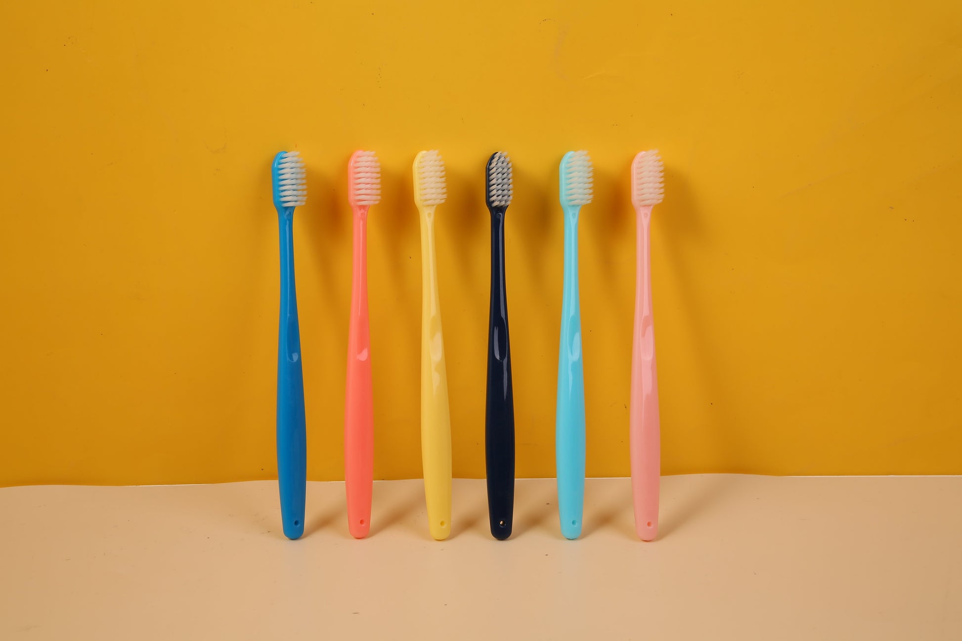 CEPILLO DE DIENTES SUAVES - 12 PCS