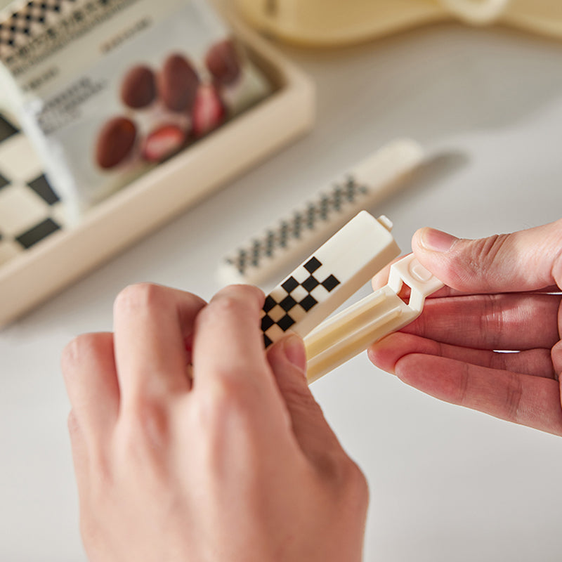 CLIP DE SELLADO - 4UND