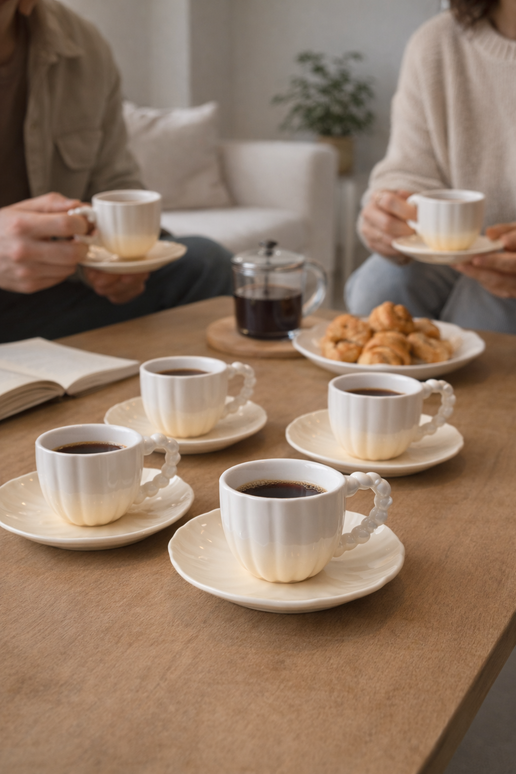 Set de 6 Tazas de Cerámica Nacaradas con Plato - Diseño Concha de Mar 250ml Yoyoso