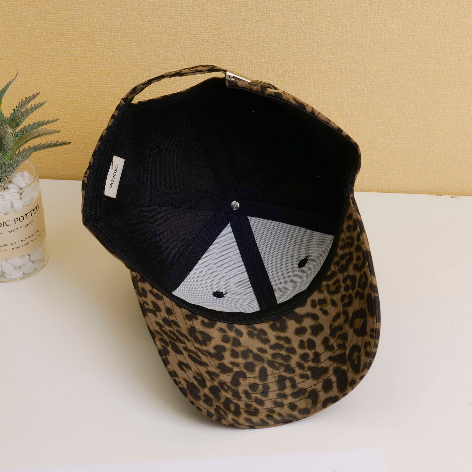GORRA DE LEOPARDO - MARRON CLARO