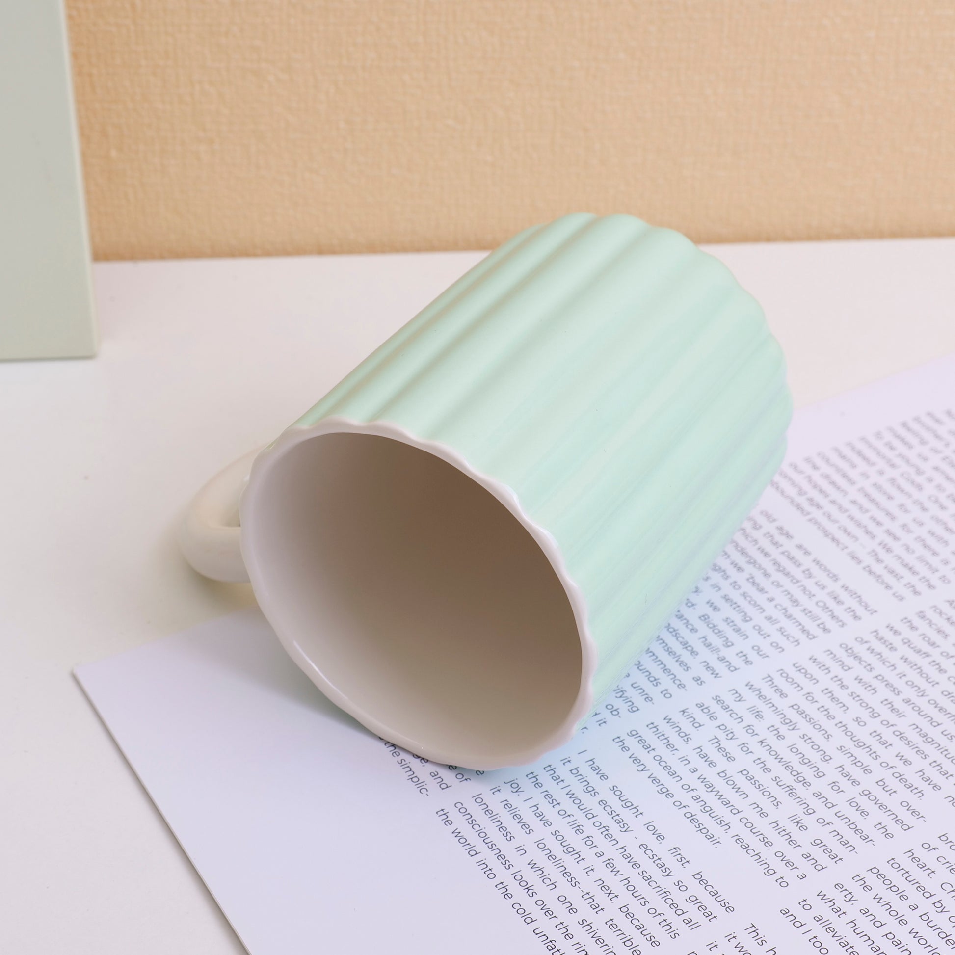 TAZA CON RAYAS 380ML - VERDE