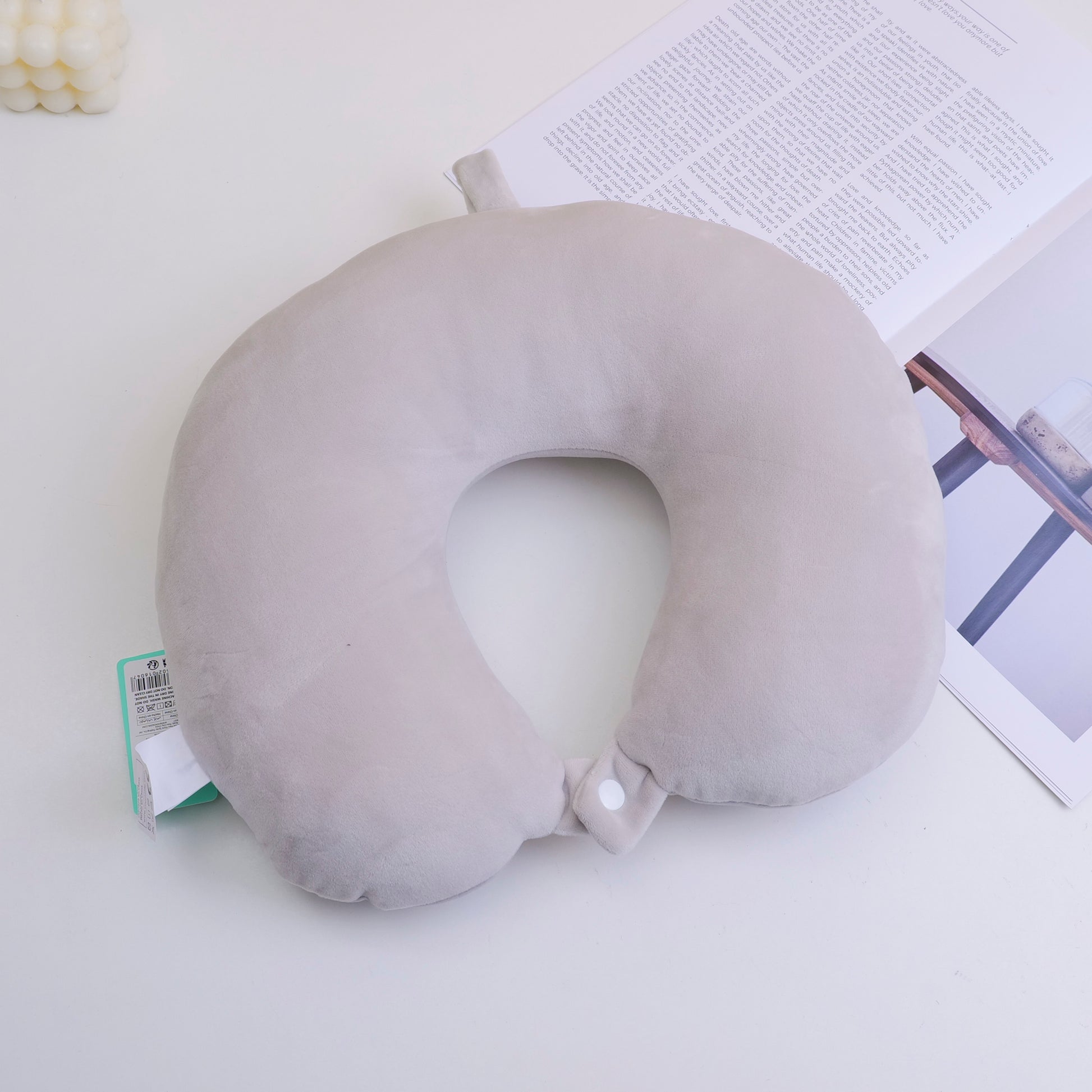 ALMOHADA EN U - GRIS