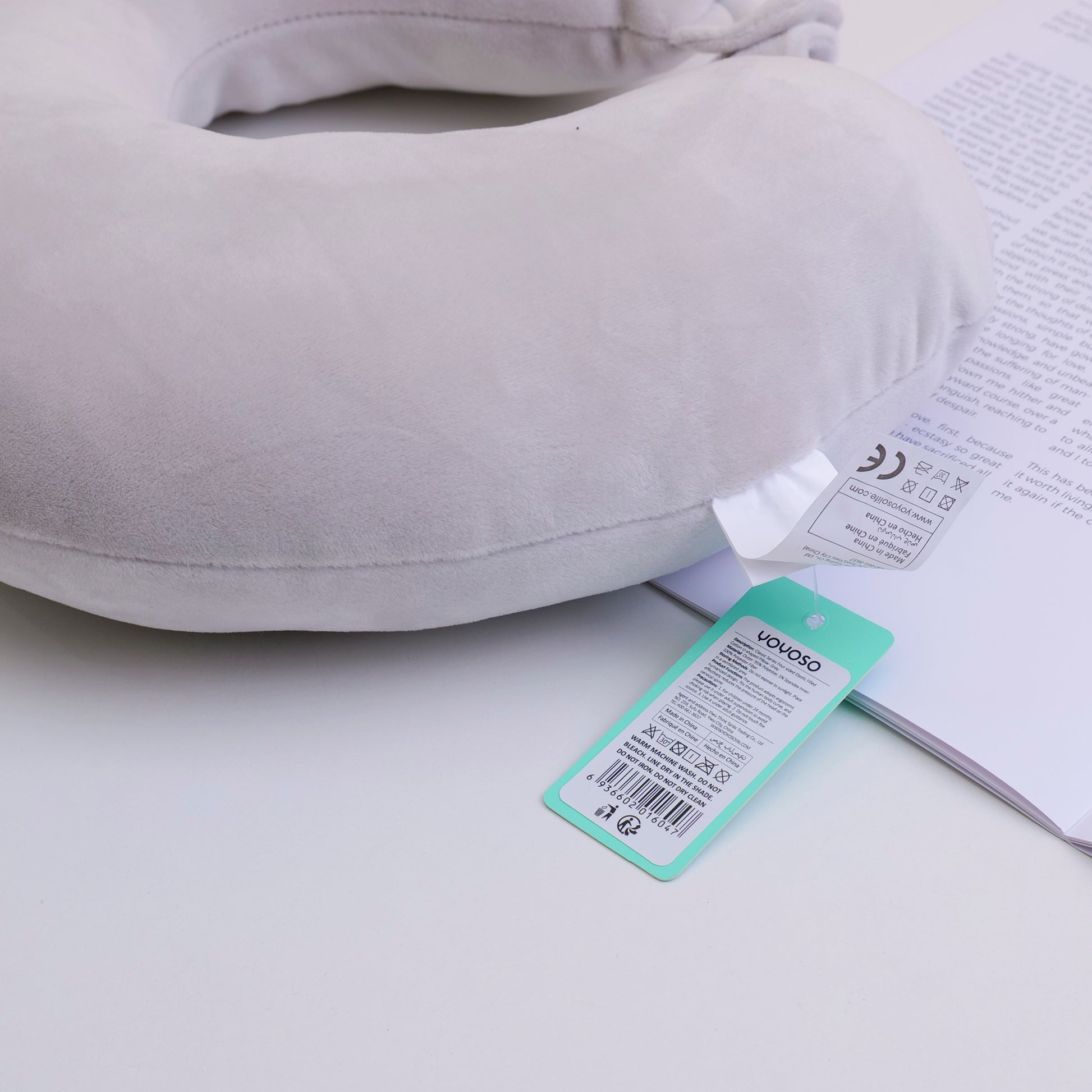 ALMOHADA EN U - GRIS