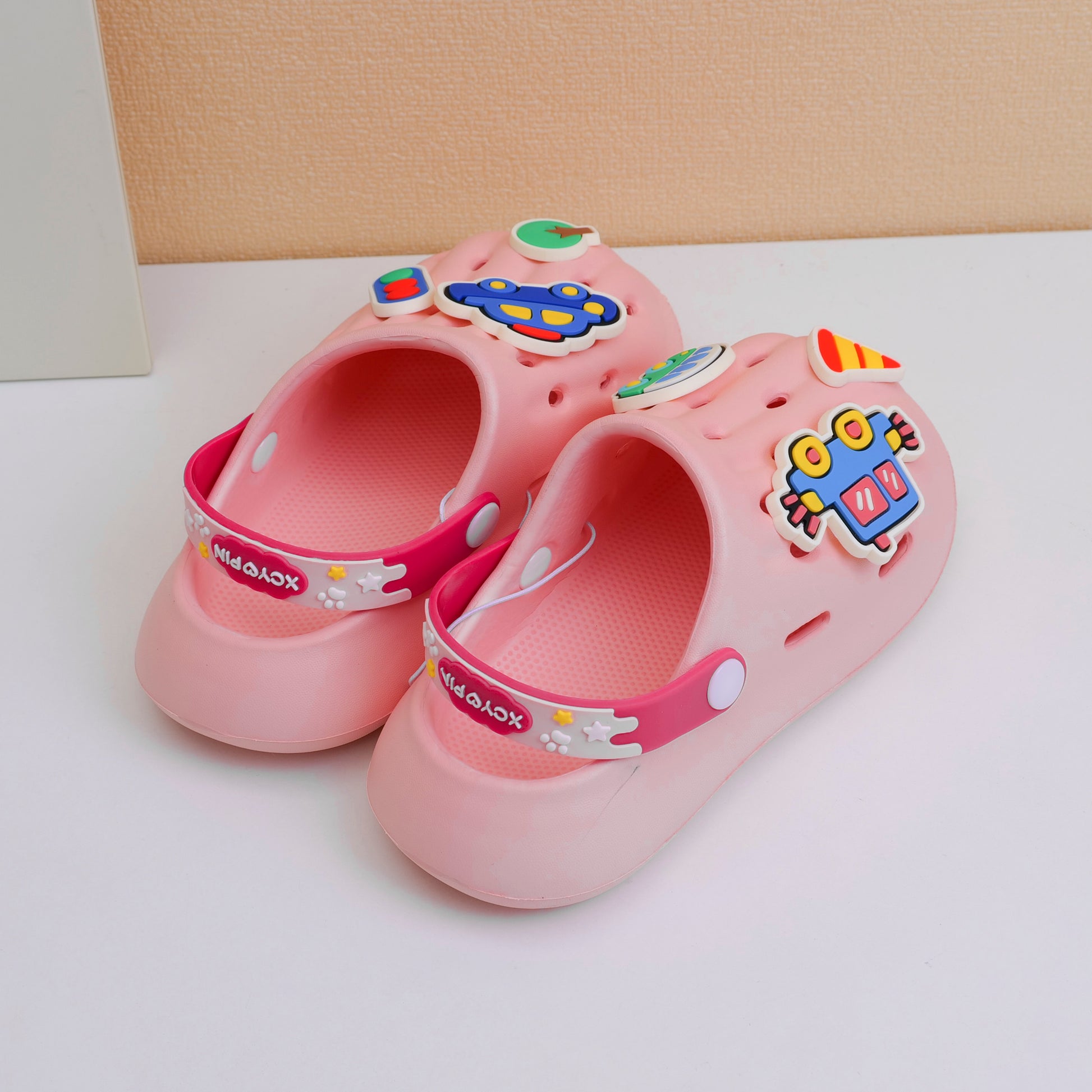 SANDALIAS ROSADAS - TALLA 32-33