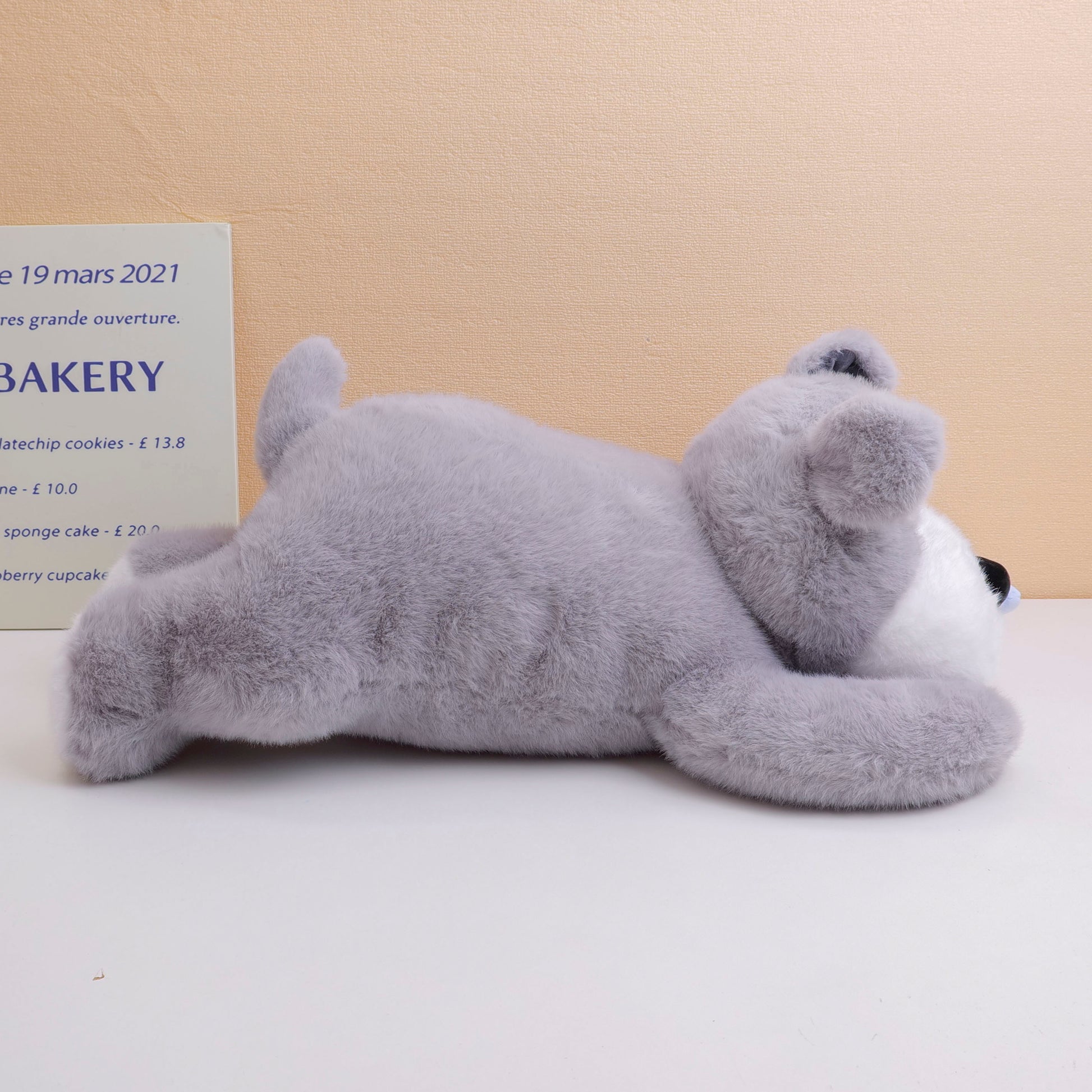 FIGURA DECORATIVAS - PERRITO SCHNAUZER ACOSTADO - 60CM